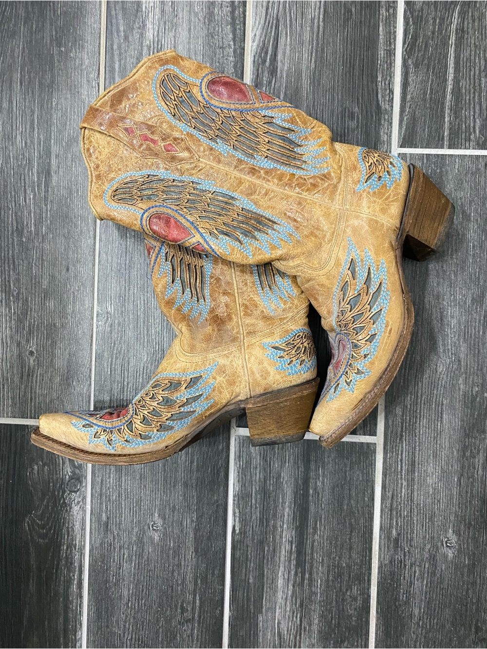 Corral Vintage Heart and Wing Boots 8M